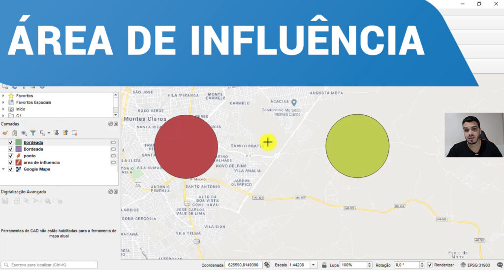 Captura de tela de um mapa digital criado no QGIS, com dois grandes círculos coloridos (um vermelho e um amarelo-verde) marcando áreas diferentes. O título diz "ÁREA DE INFLUÊNCIA", com uma pessoa visível em uma pequena janela de chamada de vídeo no canto inferior direito.